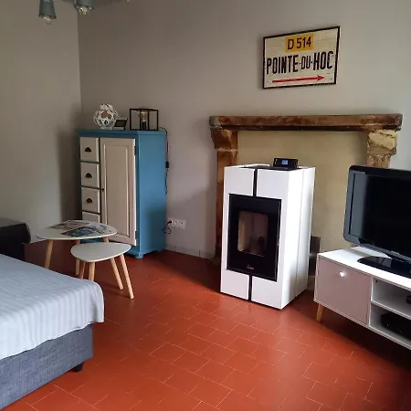 Proche De La Pointe Du Hoc En Bessin * Cricqueville-en-Bessin