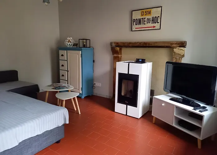 Proche De La Pointe Du Hoc En Bessin * Cricqueville-en-Bessin